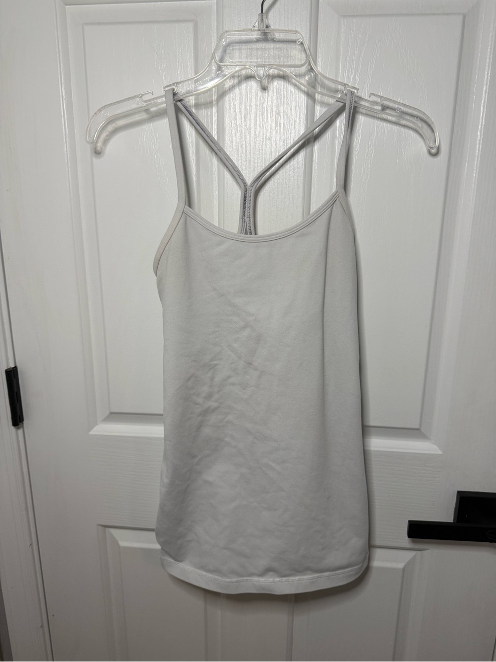 lululemon athletica Flo Y tank - size 6